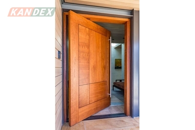 Cấu tạo cửa thép vân gỗ: Khoá cửa có vai trò gì? Xem ngay!