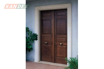 Cửa thép vân gỗ giá cao hay thấp? Nhận định từ chuyên gia