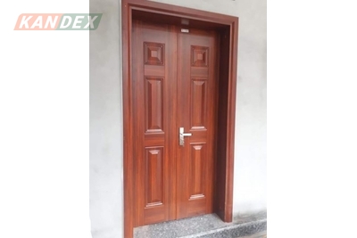 Cửa thép vân gỗ 2 cánh cần vệ sinh phụ kiện đi kèm thế nào?
