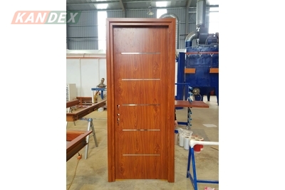 Các mẫu cửa thép vân gỗ phù hợp với không gian nội thất nào?