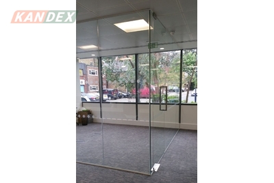 Kính chống cháy 120 phút phù hợp cho văn phòng, xem ngay!