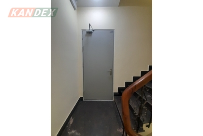 Cửa chống cháy khi nào cần thay thế? 3 dấu hiệu khẩn cấp