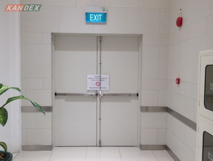 Cấu tạo cánh và khung cửa thoát hiểm