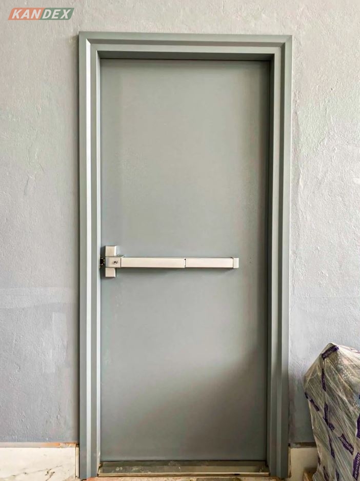 Cửa Thoát Hiểm Chống Cháy Trong Các Tòa Nhà Cao Tầng: Tại Sao Cần Thiết?