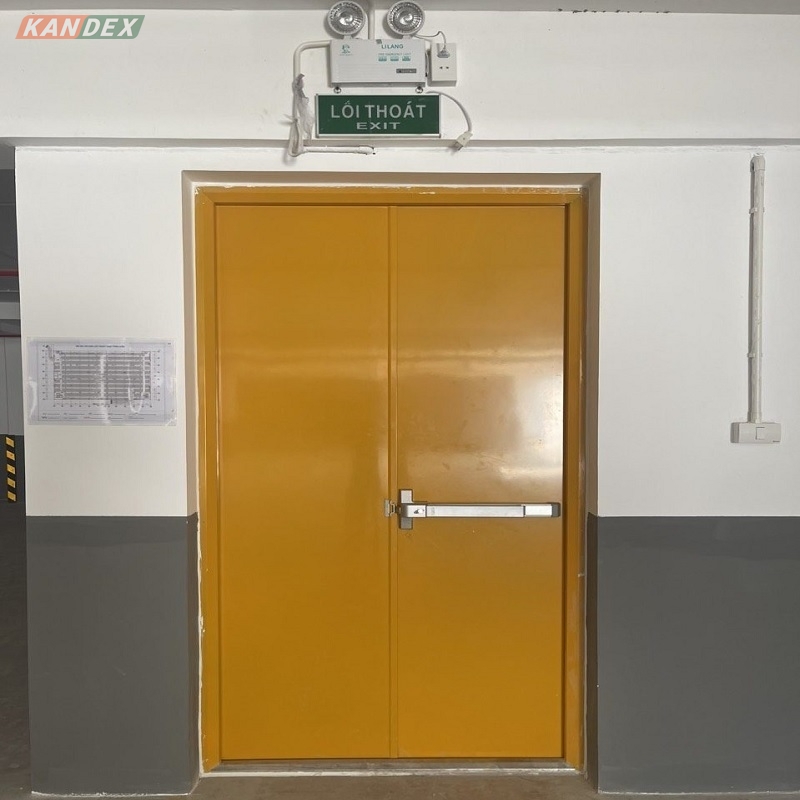 Cách Xử Lý Cửa Chống Cháy Bị Rỉ Sét Do Môi Trường Ẩm