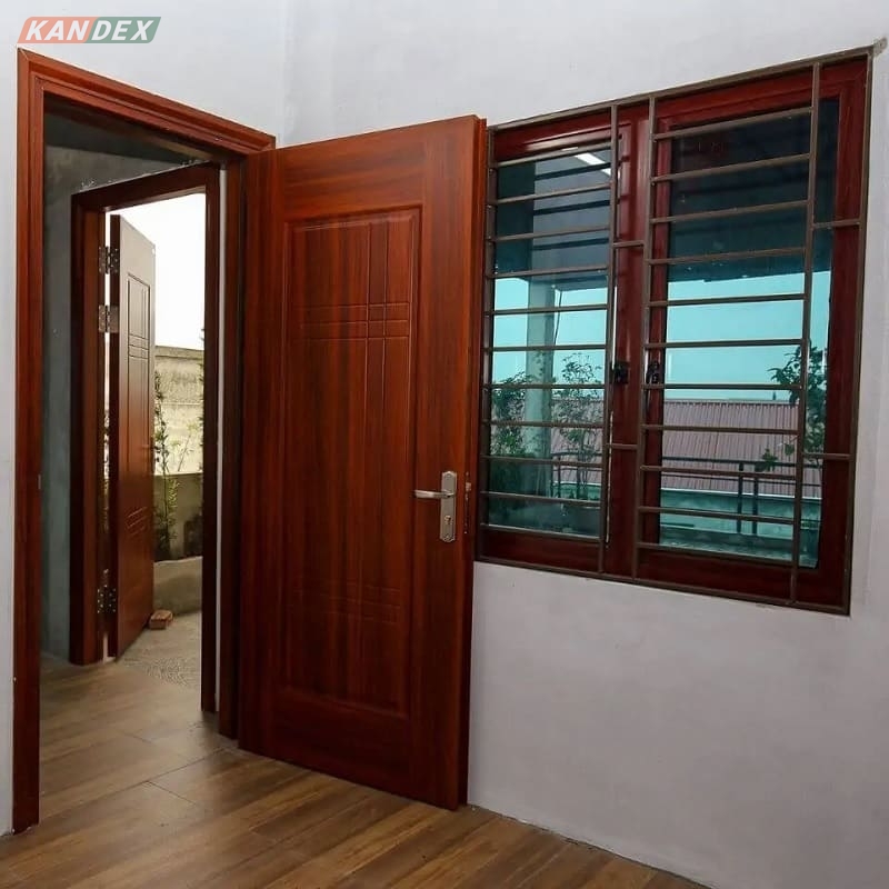 Cửa Thép Vân Gỗ Nhập Khẩu Có Thực Sự Vượt Trội Hơn Dòng Nội Địa?