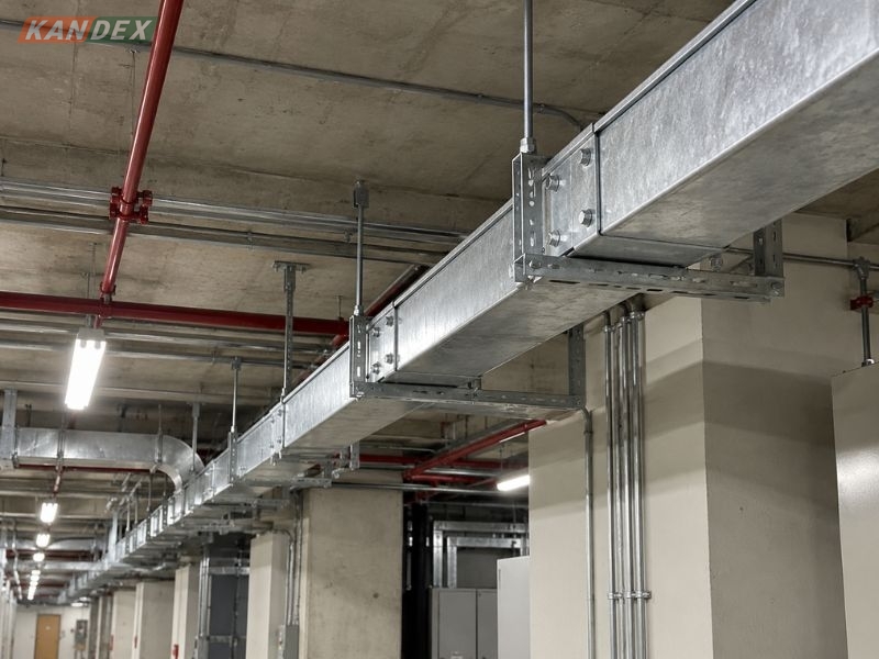 Máng Cáp Mạ Kẽm Nhúng Nóng 100x100 – Ưu Điểm Và Báo Giá 2026